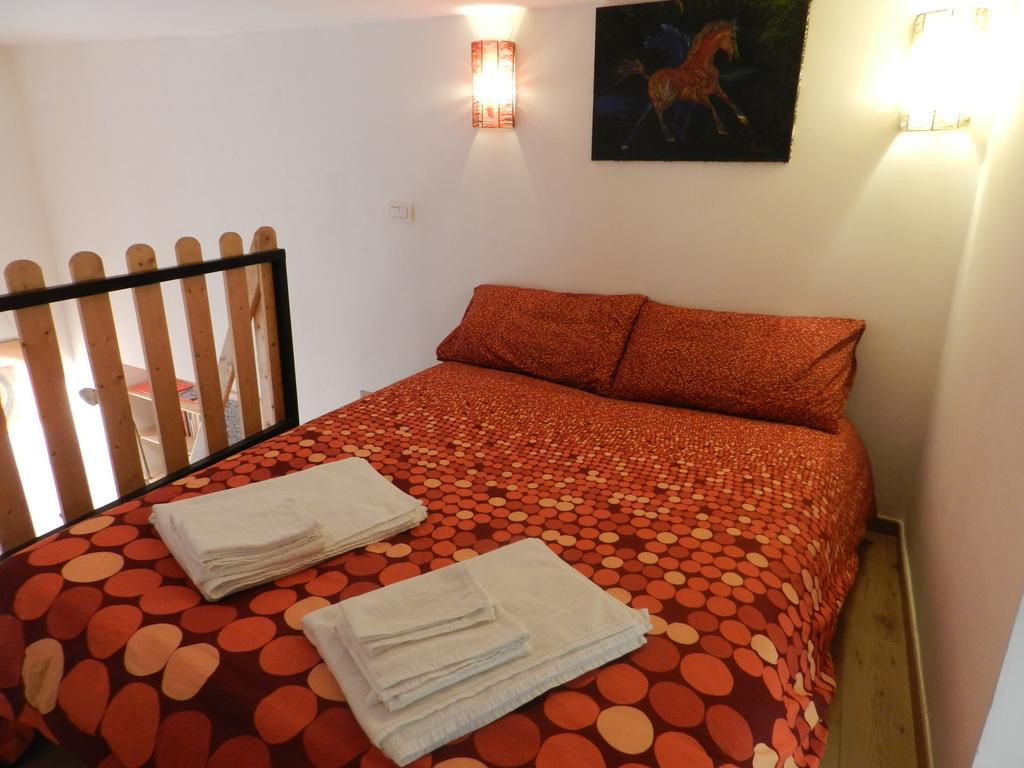 شقة Modern Flat Cavour نابولي المظهر الخارجي الصورة