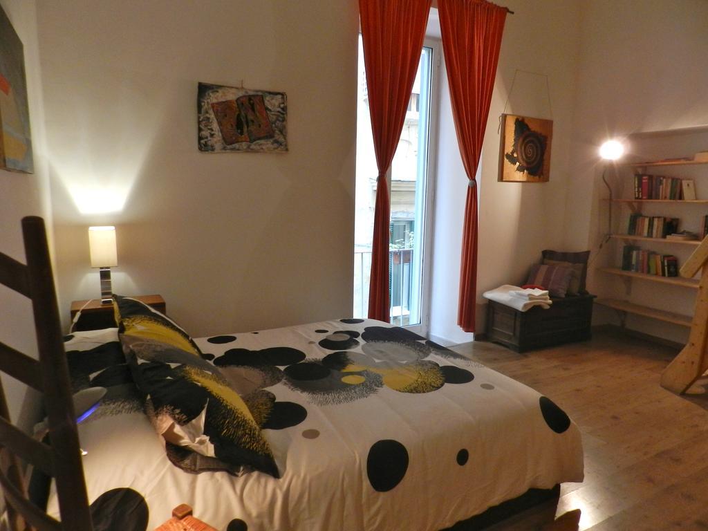 شقة Modern Flat Cavour نابولي المظهر الخارجي الصورة