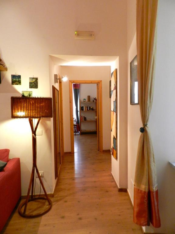 شقة Modern Flat Cavour نابولي المظهر الخارجي الصورة
